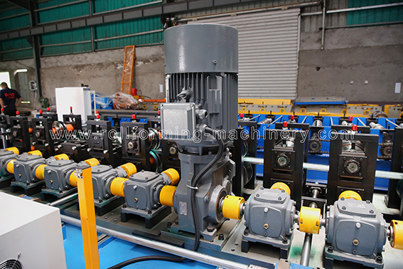 Caixa de engrenagens em cada passagem